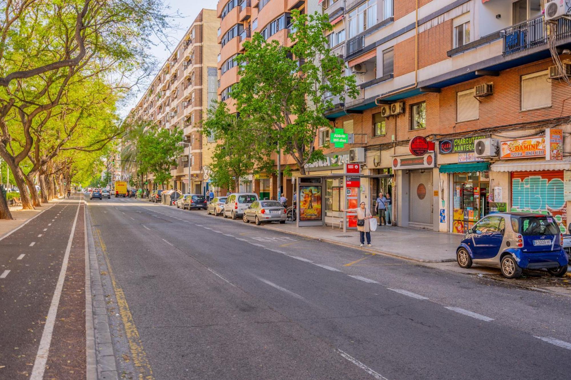 Apartamento Familiar En Avenida Del Puerto Valencia Ngoại thất bức ảnh