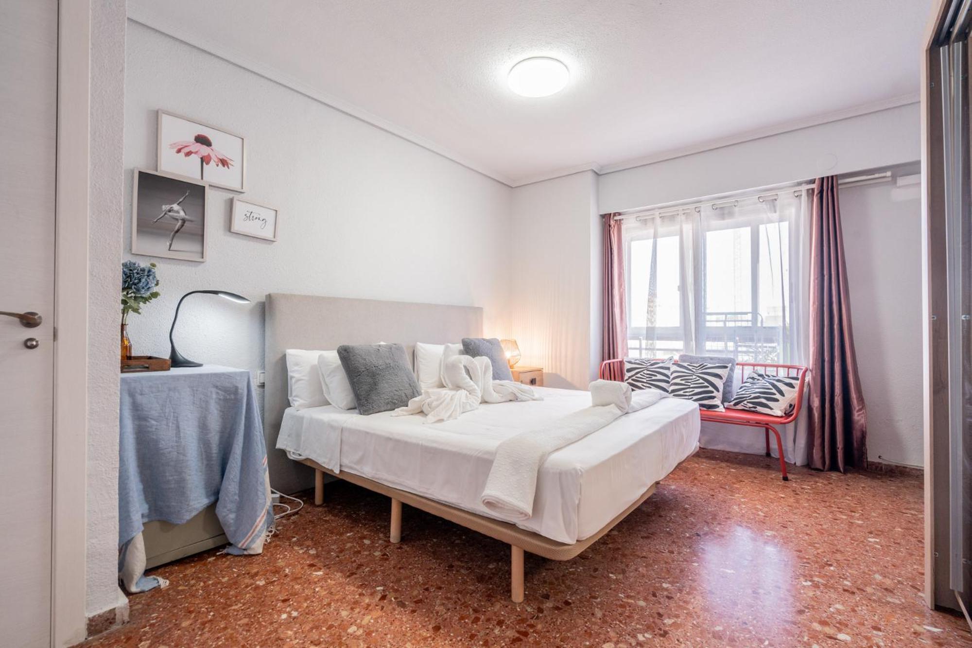 Apartamento Familiar En Avenida Del Puerto Valencia Ngoại thất bức ảnh